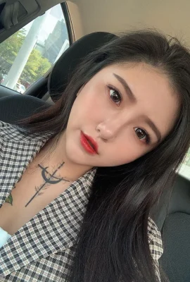 Yan Han’s beauty body “can be broken with a blow” and her fair skin is amazing!