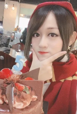 Live broadcast host Wu Qingqing’s adorable “innocent eyes” make people melt