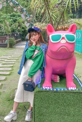 Mibao’s small and exquisite face is adorable: a perfect visual feast