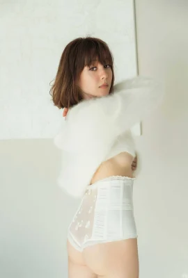 Rena Triendl’s big breasts are exposed! Super rare gravure that emphasizes sexy – added on 2022/1/28 here…