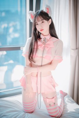 DJAWA Photo – Myu_a_ (Į~ ) “Catgirl in Pink”