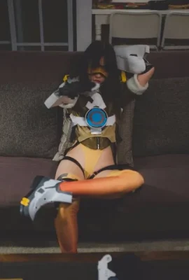 (Teak Photo) Overwatch Tracer
