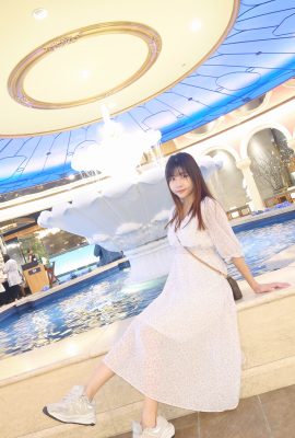 The innocent girl-next-door anchor~Xuanxuan~cheongsam style