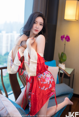 Goddess Xinyan, the little princess’s private room, yellow strap underwear, revealing her big breasts and buttocks, spurting blood, seductive photo
