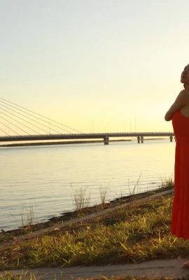 (Chinese model) Meixinxiangcar beauty exposed outdoors 1