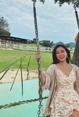 Stephanie has a great figure and is so beautiful that her electric eyes are instantly horny.