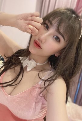 Sexy sister “Wei Wei” has beautiful breasts that explode, and the eye-catching benefits make people’s blood rush. The blood vessels on her big breasts are about to explode!