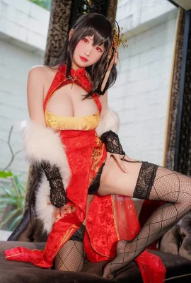 Kaya Huang – Taihou Qipao