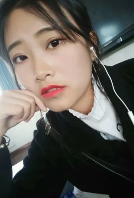 Ancient style pretty girl Hu Xinyue