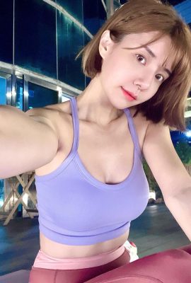 The charming “Lin Airong” smiles gently and melts away all your fatigue! There is no limit to the fire breathing on the screen, and the ferocious breasts are exploding!