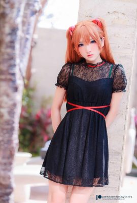 Xiao Dingding “Black dress”