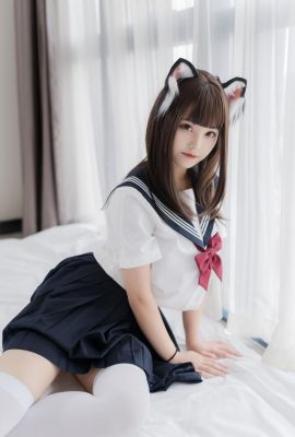 (Cosplay) Mizhi Mao Qiu Honey Cat Qiu–Cat Ear A well-behaved girl with cat ears and a well-behaved girl