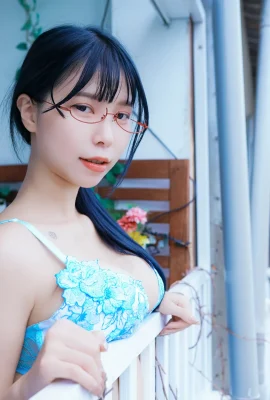 Pure natural H cup! Sweet pretty girl “He He” is liberated during the holidays, and her “voluptuous and beautiful body” is not kept privately