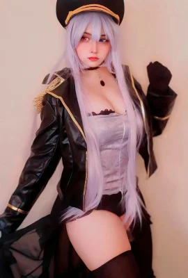 Arelly Trujillo – Black Lobelia