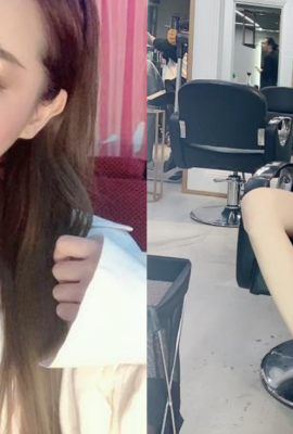 The long-legged beauty “Dana” is stunning with her 105cm long legs, and her 34D beautiful breast curve will make you fascinated~