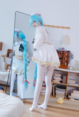 (Cosplay) Xueqing Astra Janus hesitates to change clothes